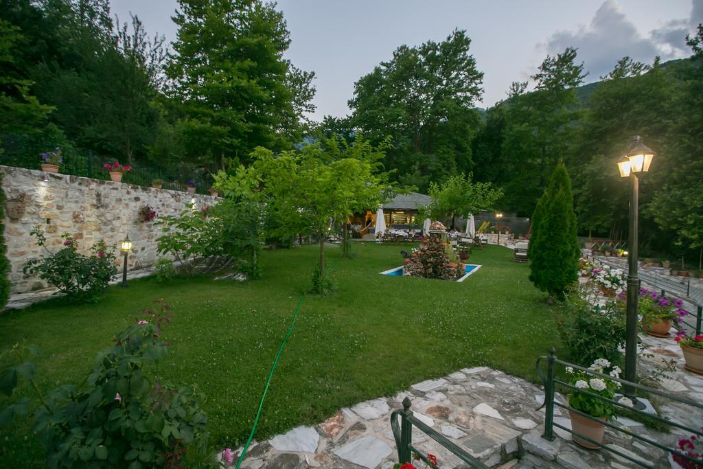 Neromylos Nikísiani Екстериор снимка
